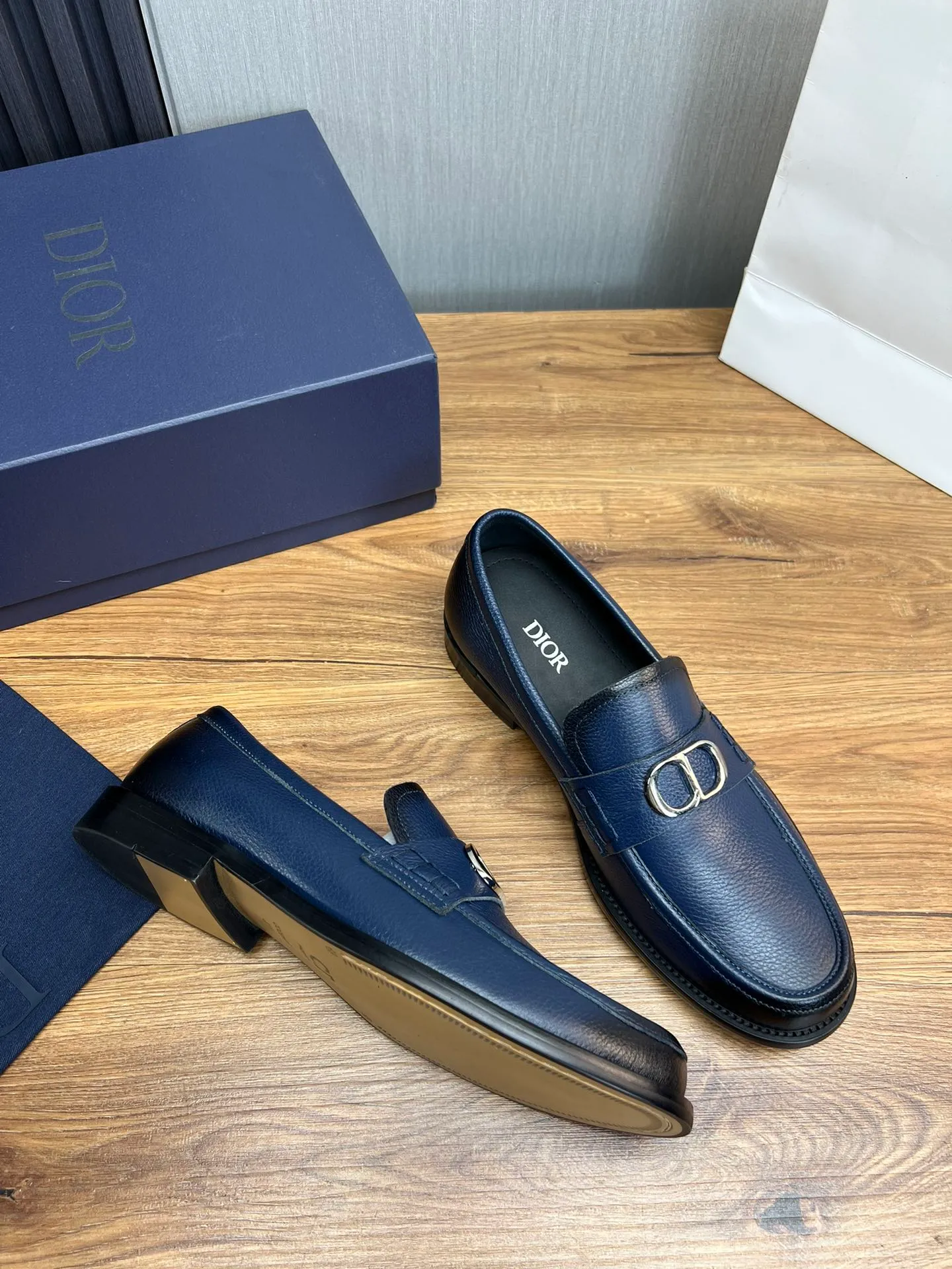 Men's men's shoes💰560💰 Dior men's business casual leather shoes👞all use imported original brand leather, just to create a more comfortable wearing experience, upper: original cowhide➕imported sheepskin lining, original non-slip and wear-resistant rubber outsole✔️36-45 (38.45 non-returnable)